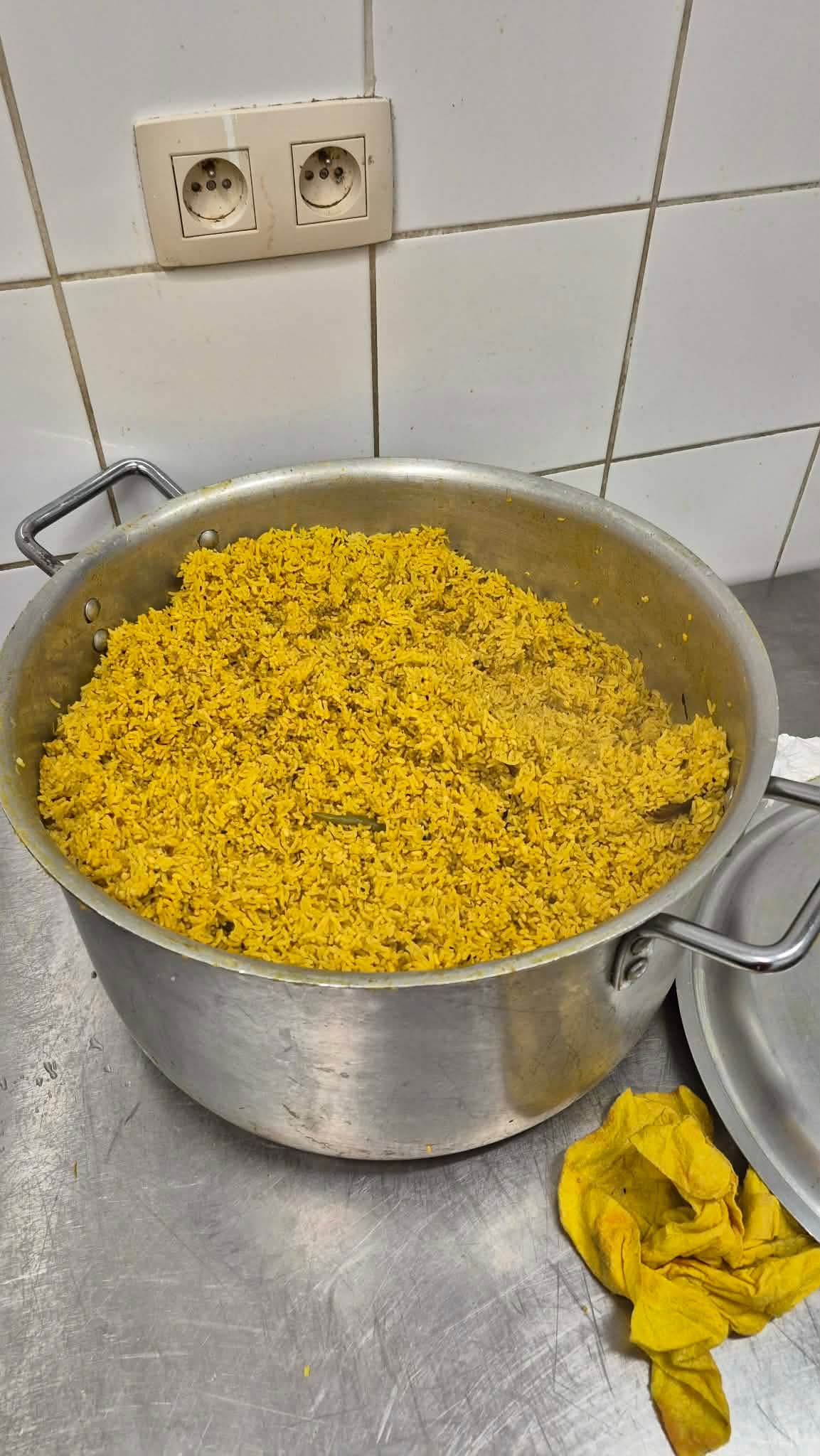 Bhog being served